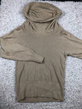 Lauren Ralph Lauren Women’s Small Brown Tan Beige Sweater With Long Neck